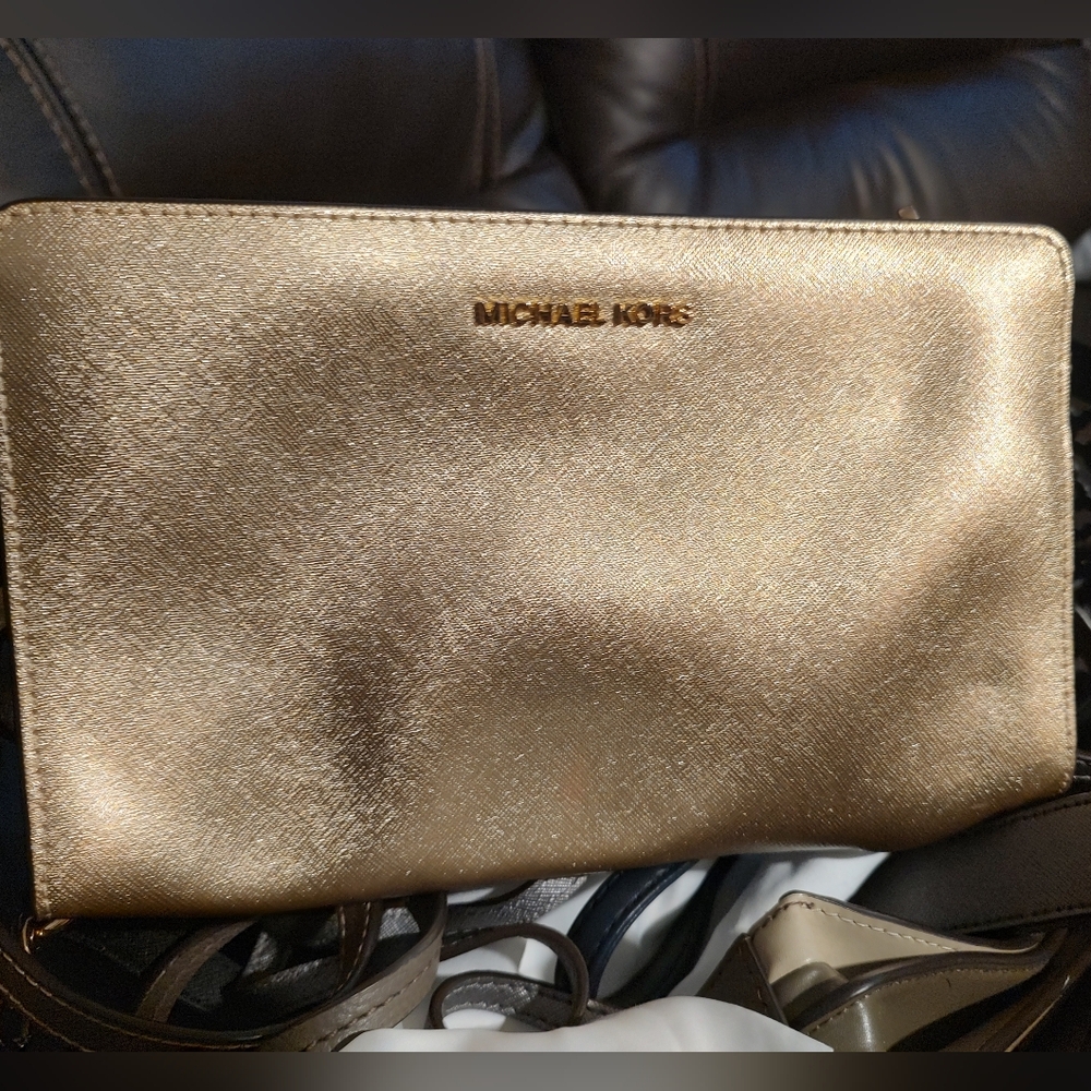 Michael Kors Jet Set Travel Large Convertible Leather Crossbody